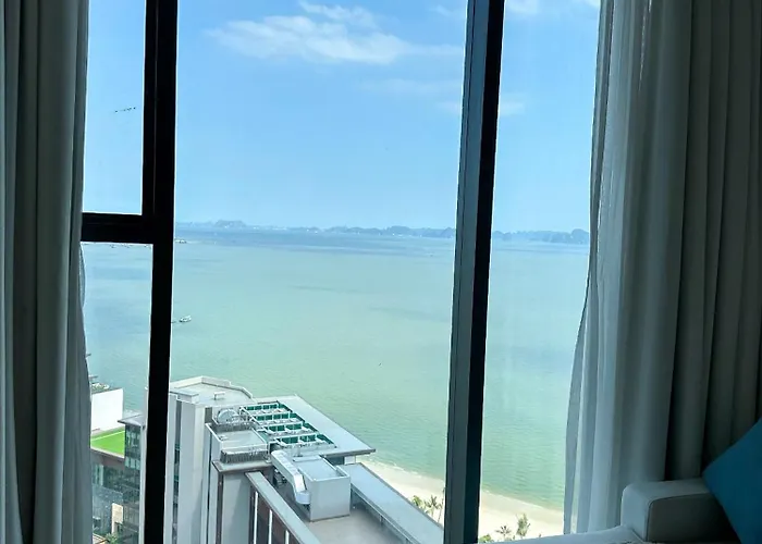 Căn hộ A La Carte Bay By Junhome *